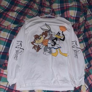 Space jam long sleeve tee size M